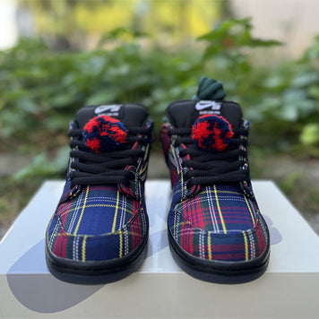 Nike Nardwuar SB Dunk Low Pro QS