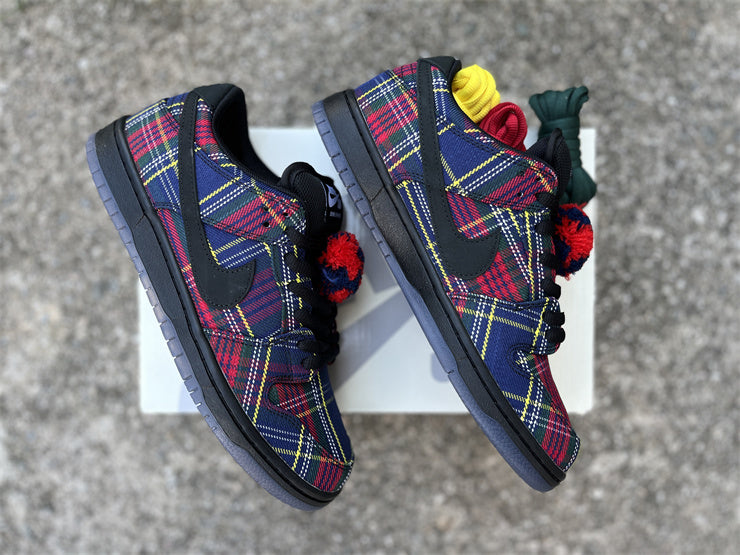 Nike Nardwuar SB Dunk Low Pro QS
