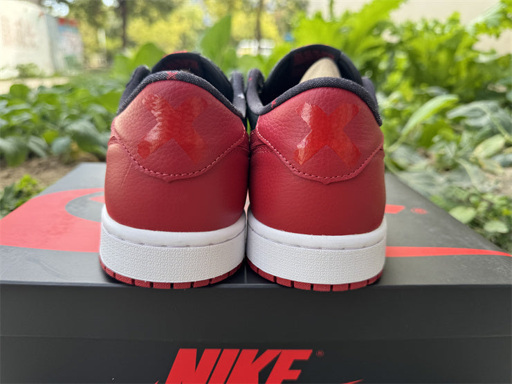 Air Jordan 1 Retro OG 