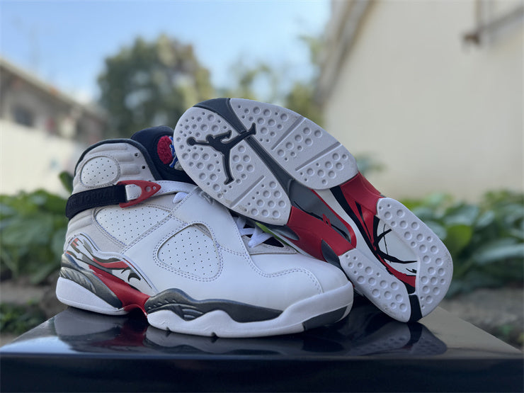 Air Jordan 8 Retro Bugs Bunny 2025