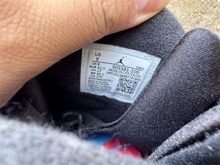 Air Jordan 8 Retro Bugs Bunny 2025