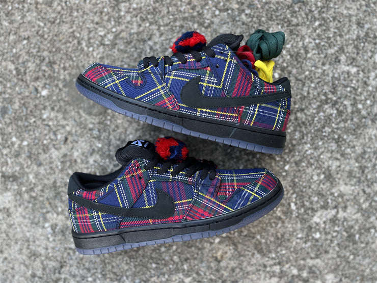 Nike Nardwuar SB Dunk Low Pro QS