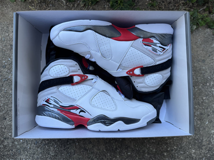 Air Jordan 8 Retro Bugs Bunny 2025