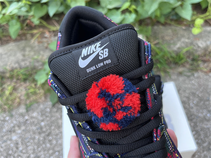 Nike Nardwuar SB Dunk Low Pro QS