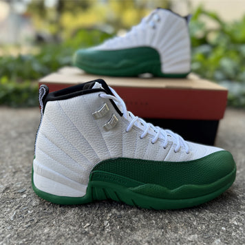 Air Jordan 12 Bucks