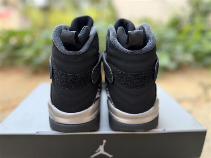 Air Jordan 8