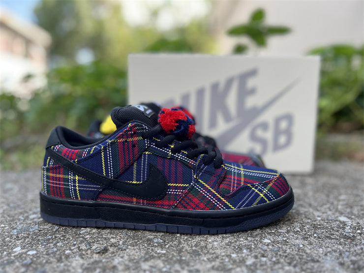 Nike Nardwuar SB Dunk Low Pro QS