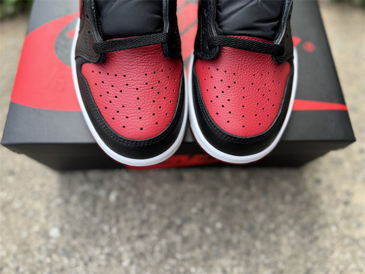 Air Jordan 1 Retro OG 