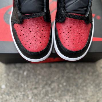Air Jordan 1 Retro OG 