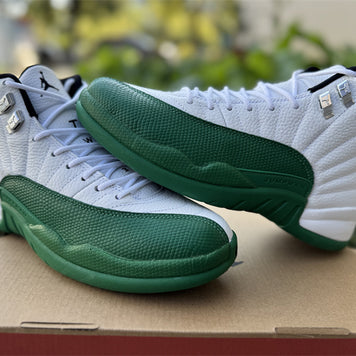 Air Jordan 12 Bucks
