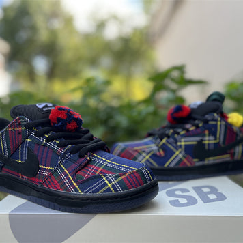 Nike Nardwuar SB Dunk Low Pro QS