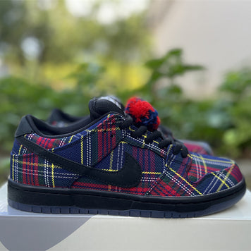 Nike Nardwuar SB Dunk Low Pro QS