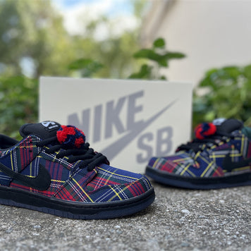 Nike Nardwuar SB Dunk Low Pro QS
