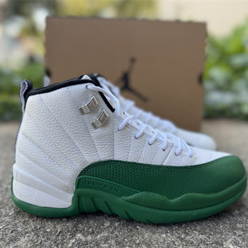 Air Jordan 12 Bucks